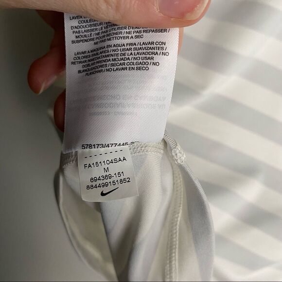 Nike Racerback T back Tank Top with Built in Bra size Medium White Grey Stripe - Picture 3 of 3